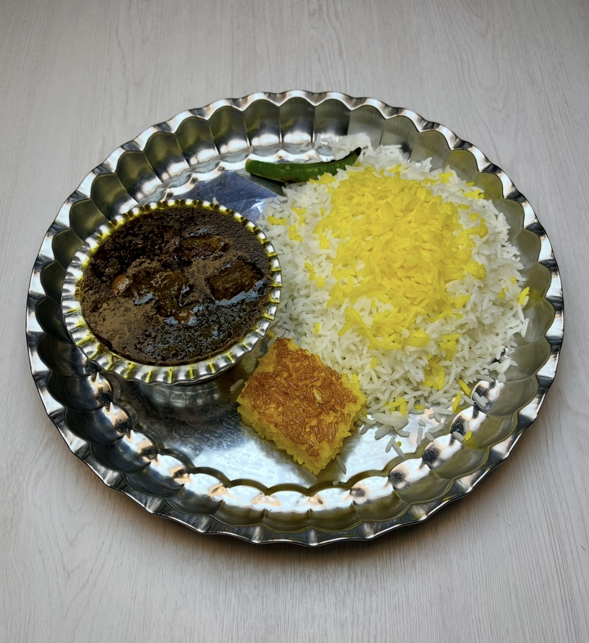 چلو قرمه سبزی